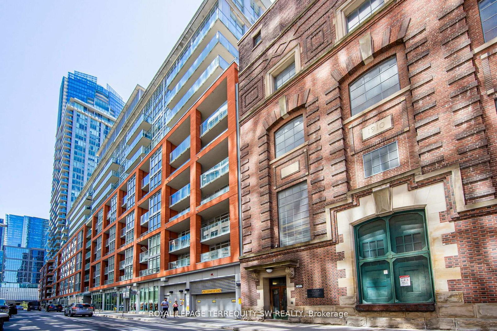 21-nelson-street-toronto-ontario-c13170816
