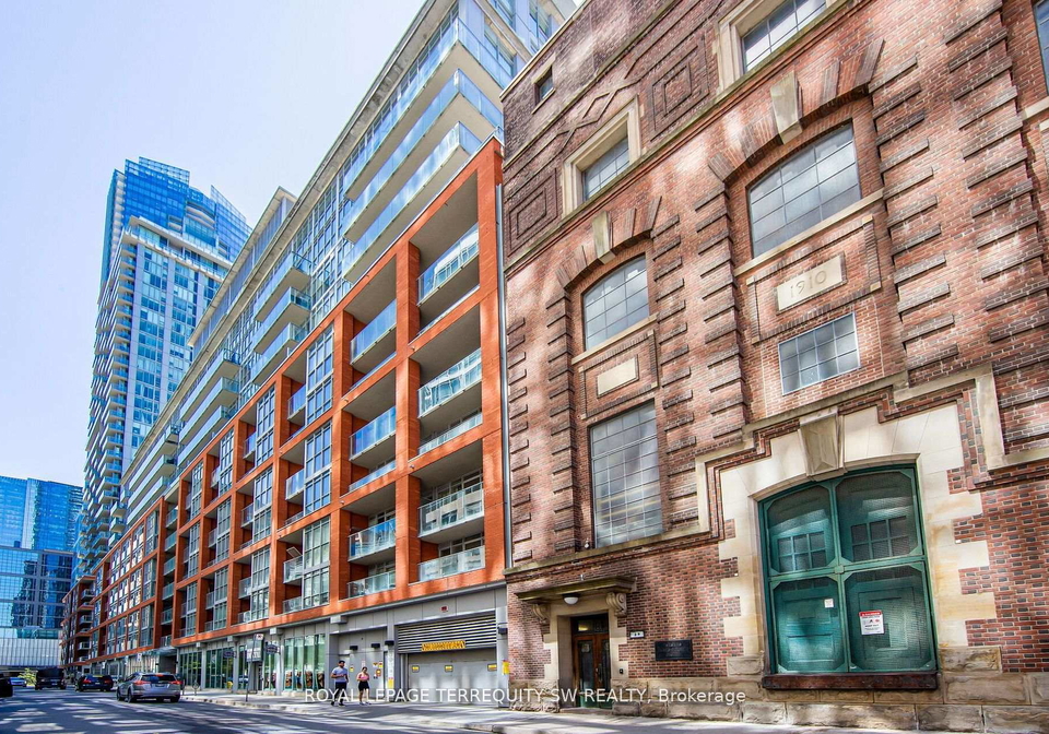 21-nelson-street-toronto-ontario-c13170816