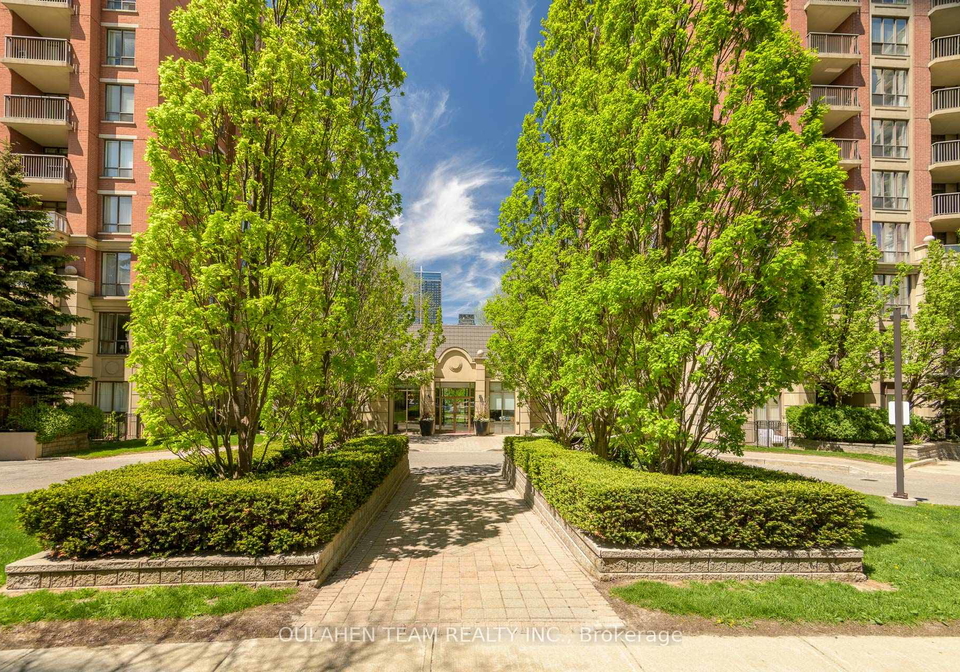 55-harrison-garden-boulevard-north-york-ontario-c13170824