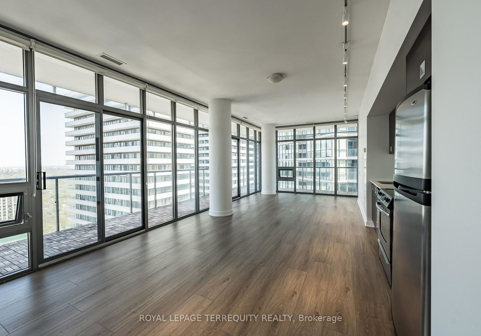 33-charles-street-e-toronto-ontario-c13170896