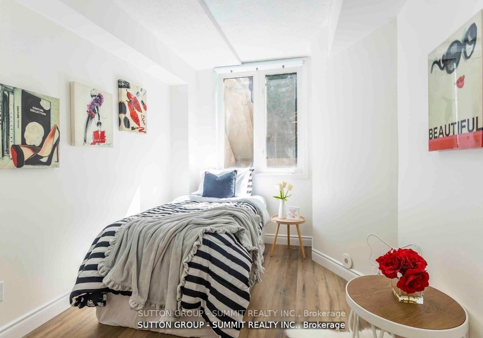 12-douro-street-toronto-ontario-c13171076