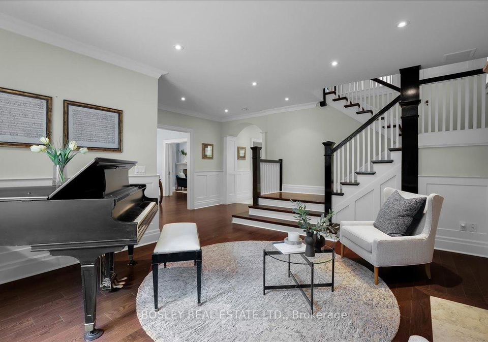 3-shorncliffe-avenue-toronto-ontario-c13171166