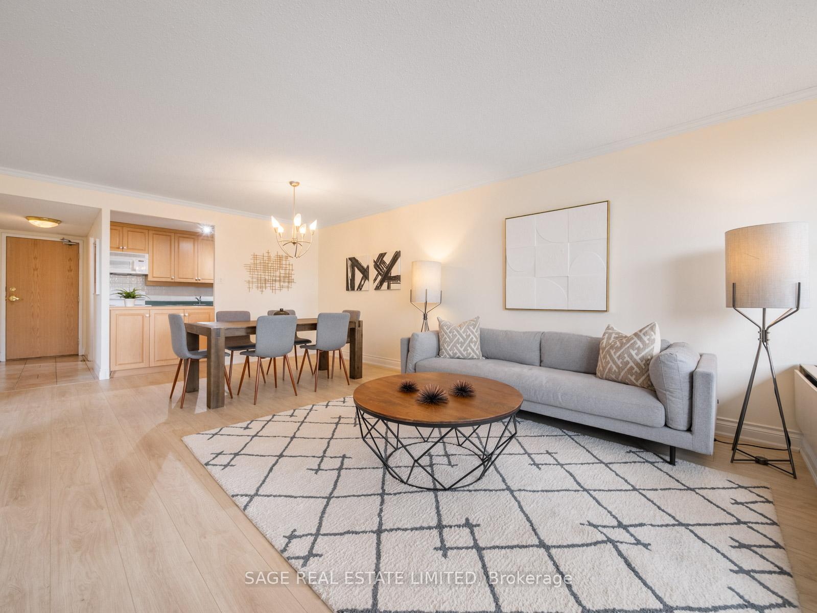 30-fashion-roseway-north-york-ontario-c13171176