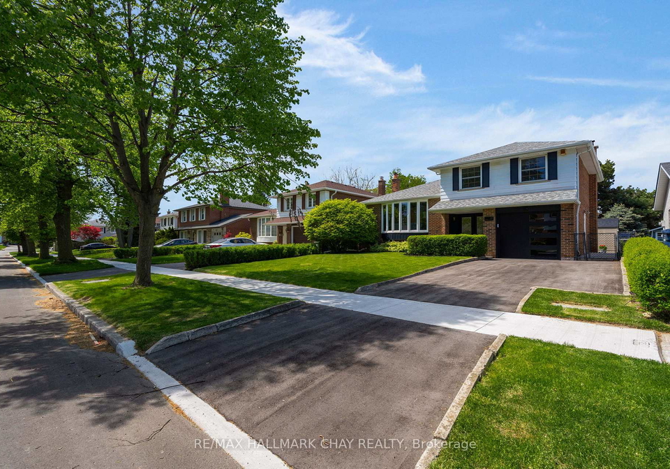 15-crossbow-crescent-north-york-ontario-c13171214