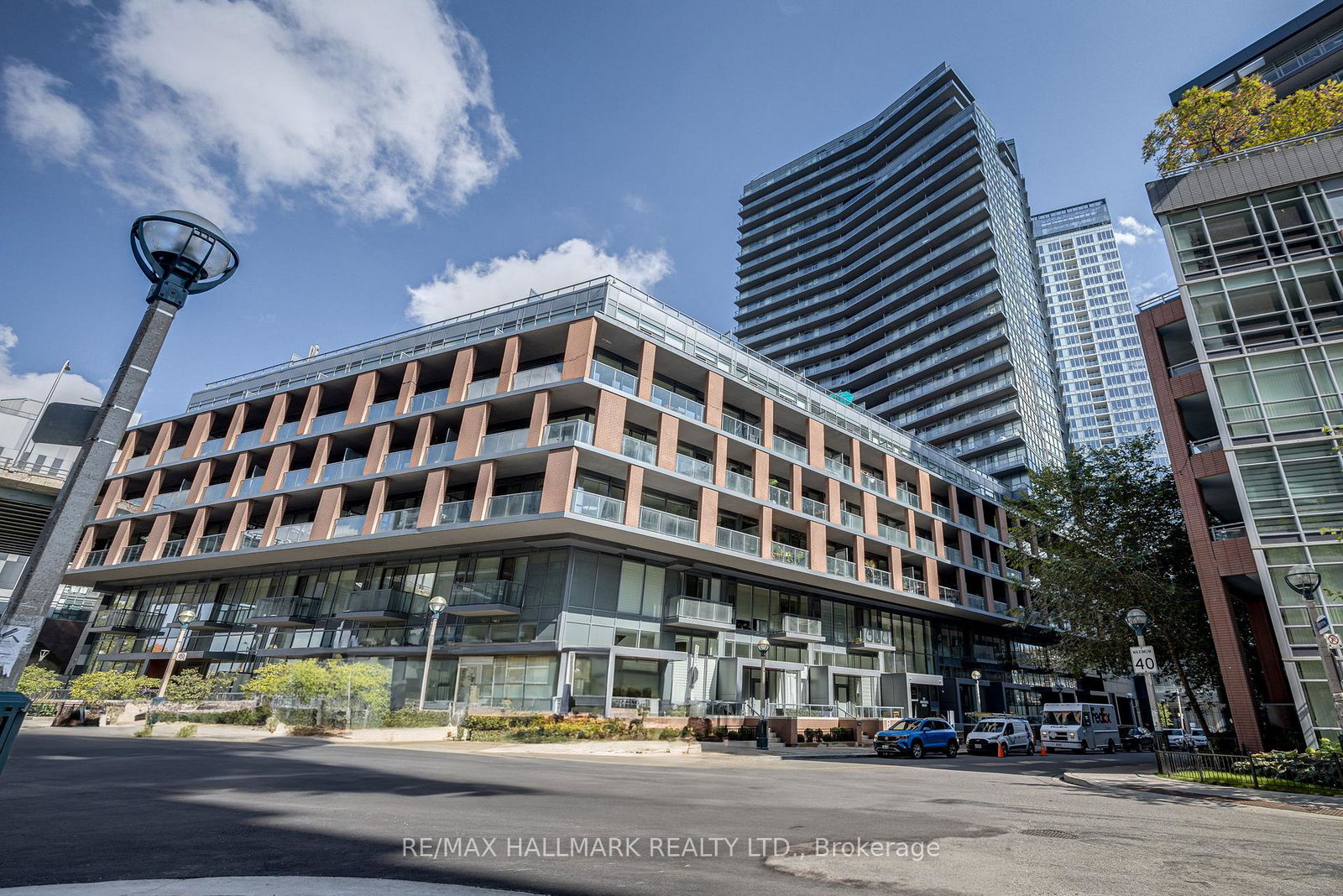 20-bruyeres-mews-toronto-ontario-c13171338