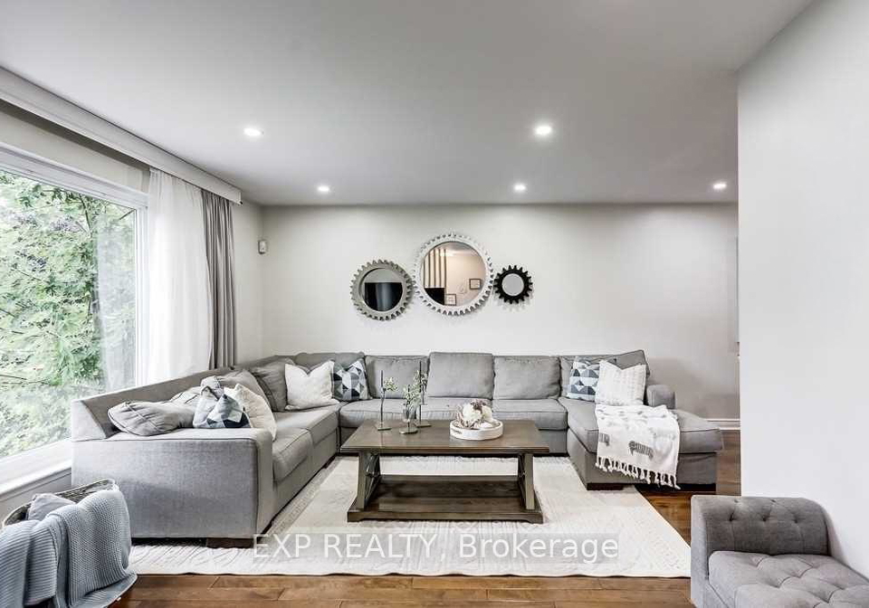 72-billington-crescent-north-york-ontario-c13172292