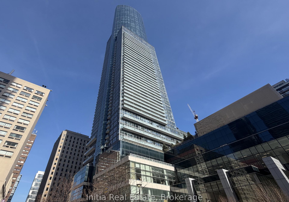 386-yonge-street-toronto-ontario-c13172400