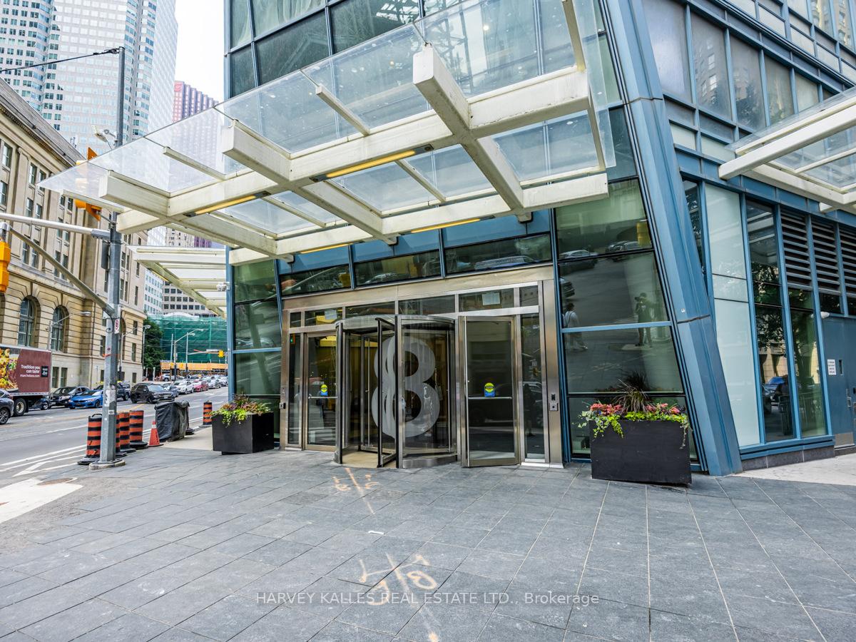 8-the-esplanade-toronto-ontario-c13172430
