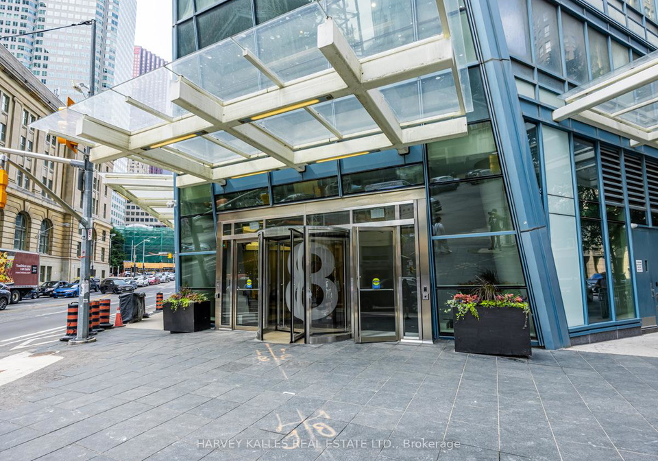 8-the-esplanade-toronto-ontario-c13172430