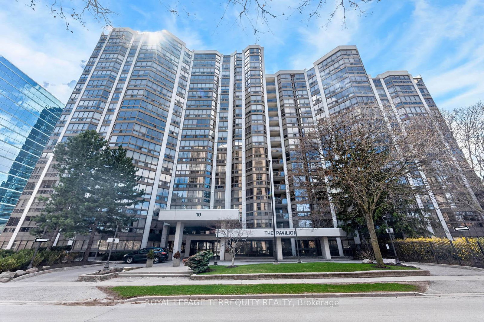 10-kenneth-avenue-north-york-ontario-c13172512
