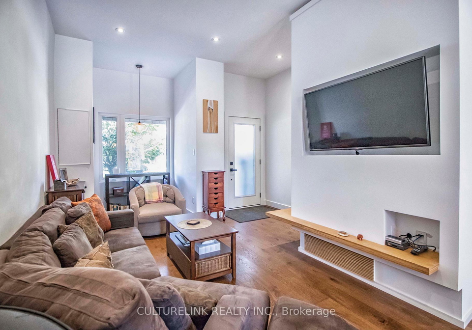 121-montrose-avenue-toronto-ontario-c13172540