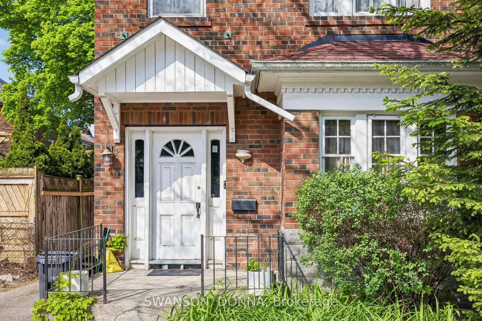 4-preston-place-toronto-ontario-c13172764
