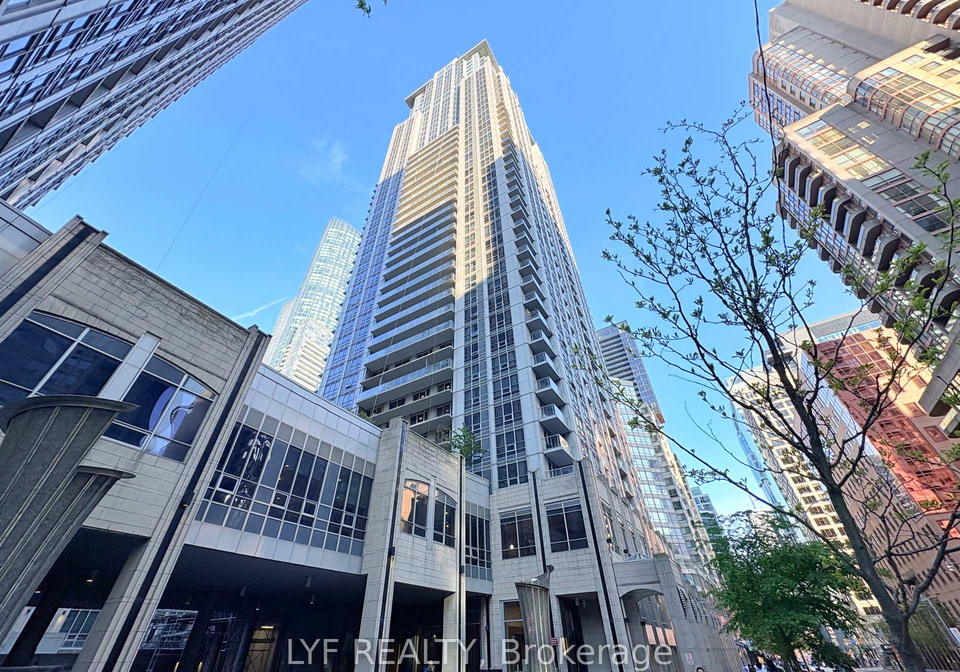 761-bay-street-toronto-ontario-c13172920
