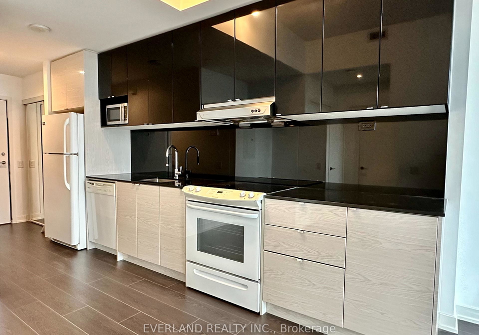 72-esther-shiner-boulevard-north-york-ontario-c13172968