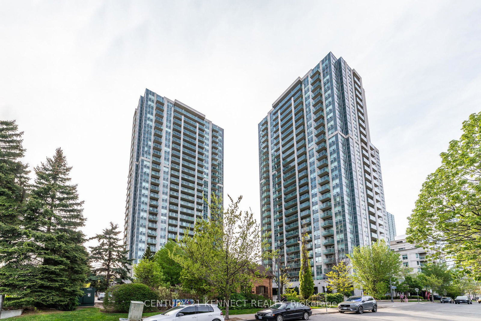 16-harrison-garden-boulevard-north-york-ontario-c13173146