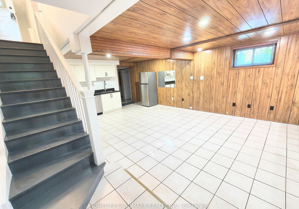 100-kingslake-road-north-york-ontario-c13173296