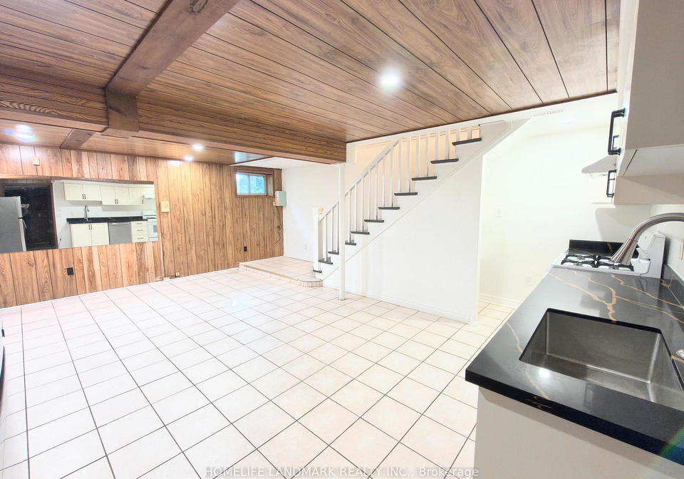 100-kingslake-road-north-york-ontario-c13173296