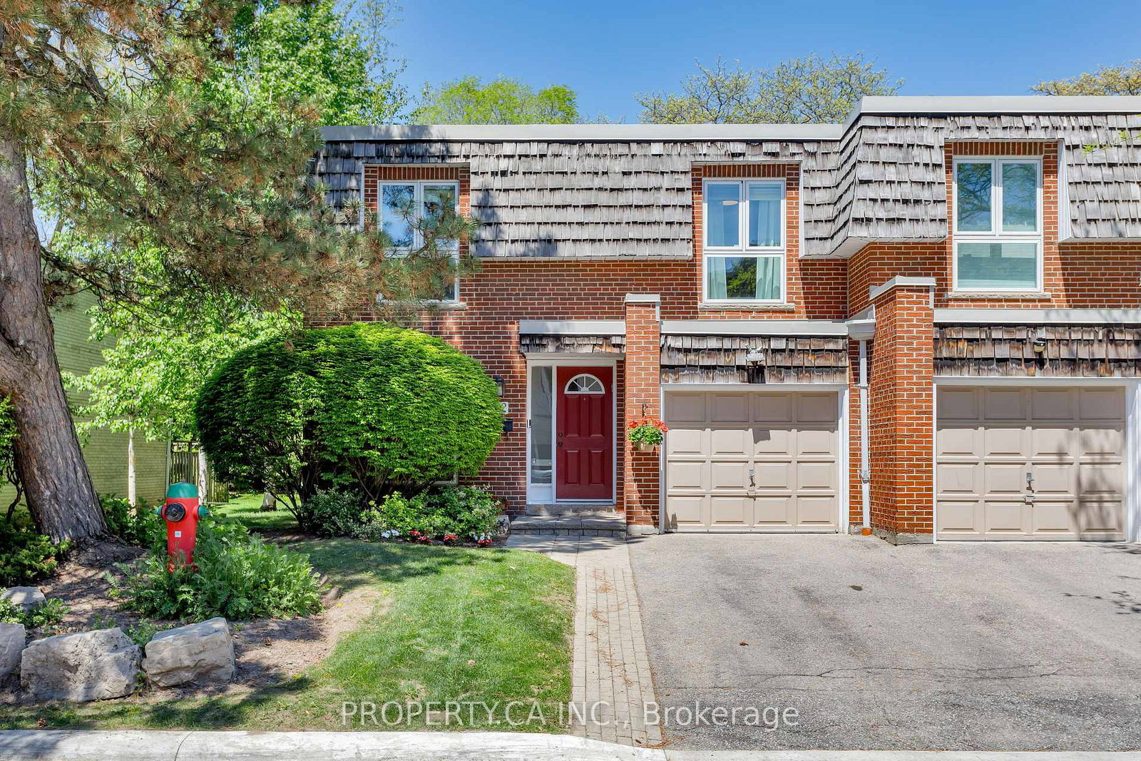 32-crimson-millway-north-york-ontario-c13173376