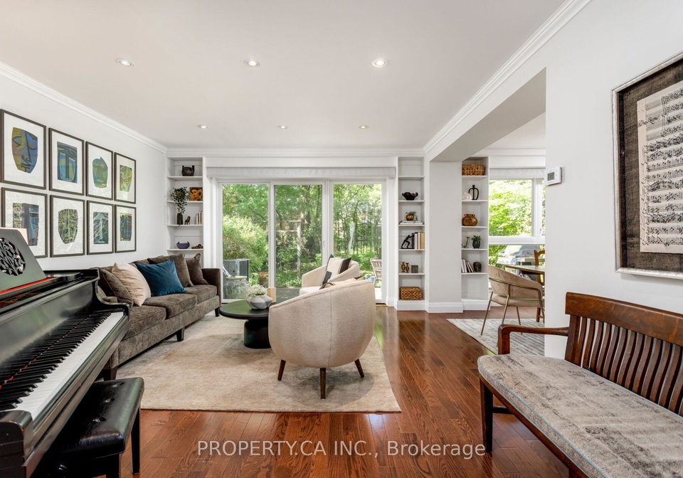 32-crimson-millway-north-york-ontario-c13173376