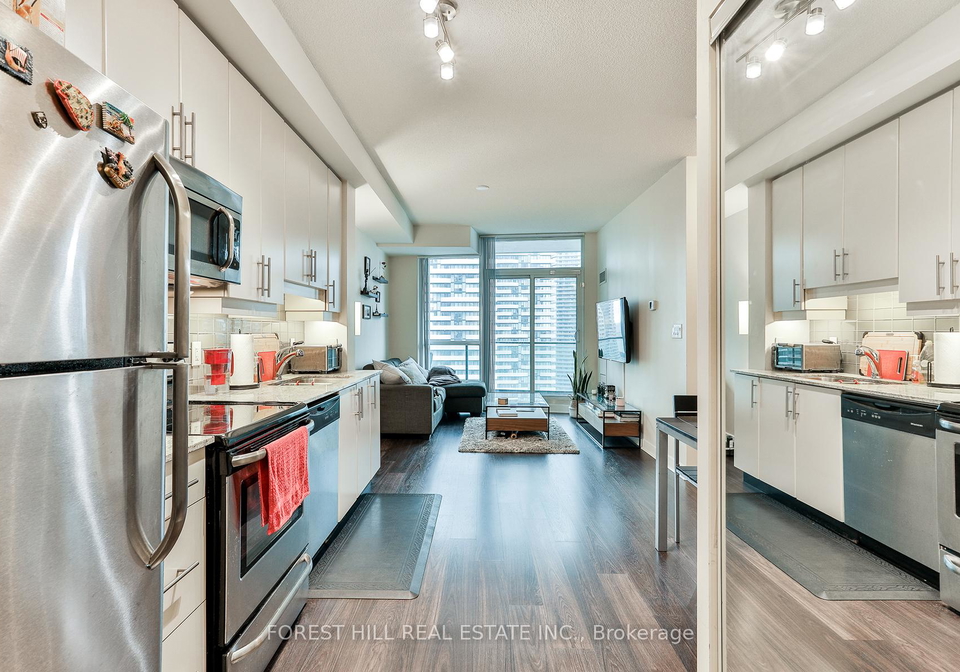 33-bay-street-toronto-ontario-c13173566