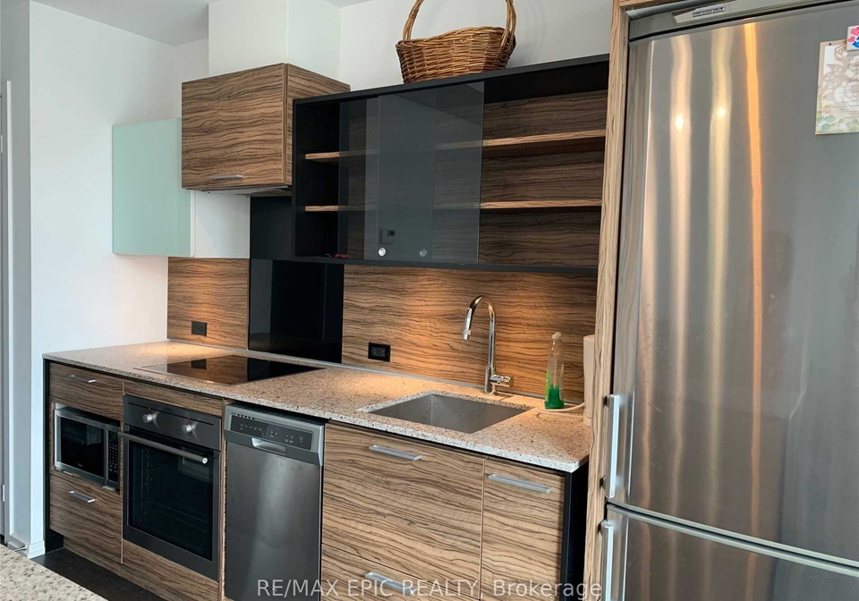 75-st-nicholas-street-toronto-ontario-c13173568