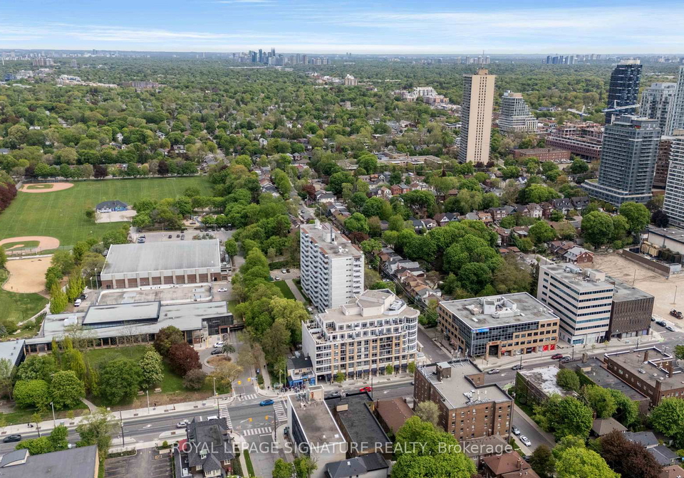 2-edith-drive-toronto-ontario-c13173710