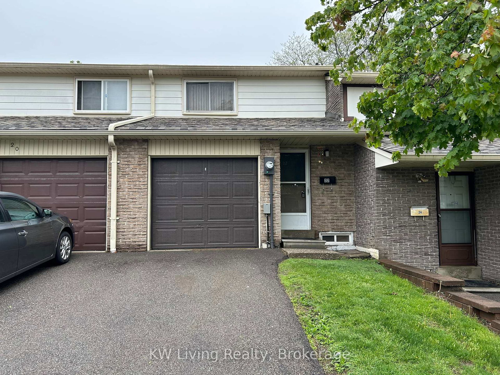 22-bracken-fernway-north-york-ontario-c13173822