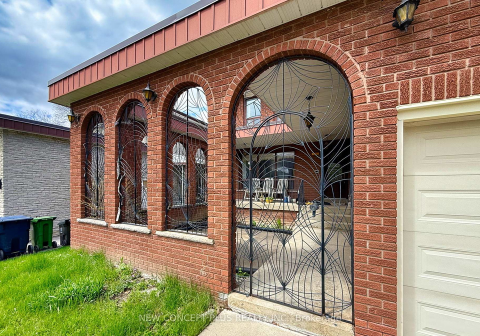 92-charlton-boulevard-toronto-ontario-c13173942