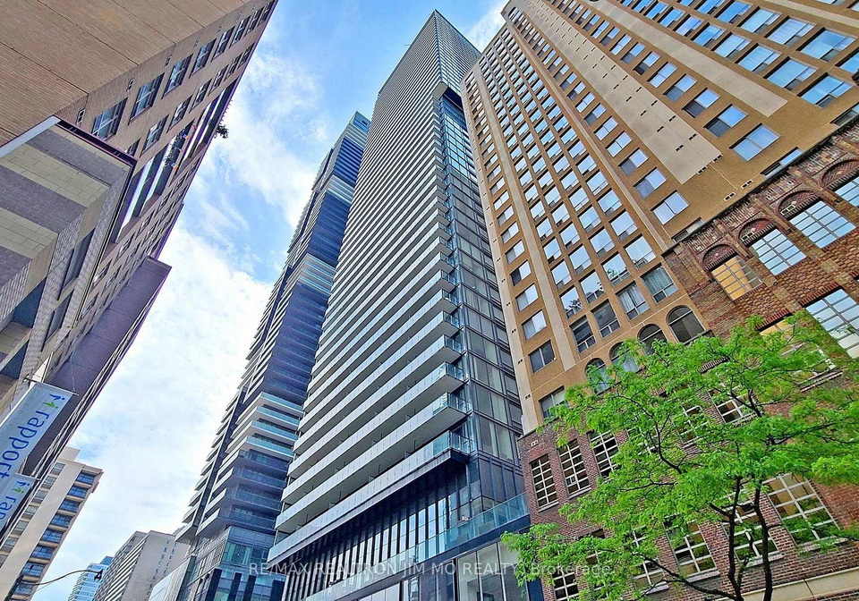 15-grenville-street-toronto-ontario-c13174120