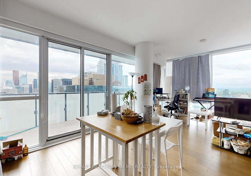 15-grenville-street-toronto-ontario-c13174120