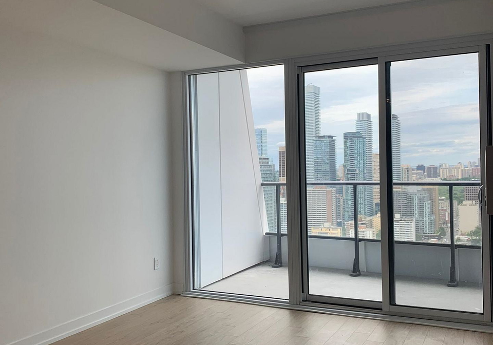 85-wood-street-toronto-ontario-c13174320