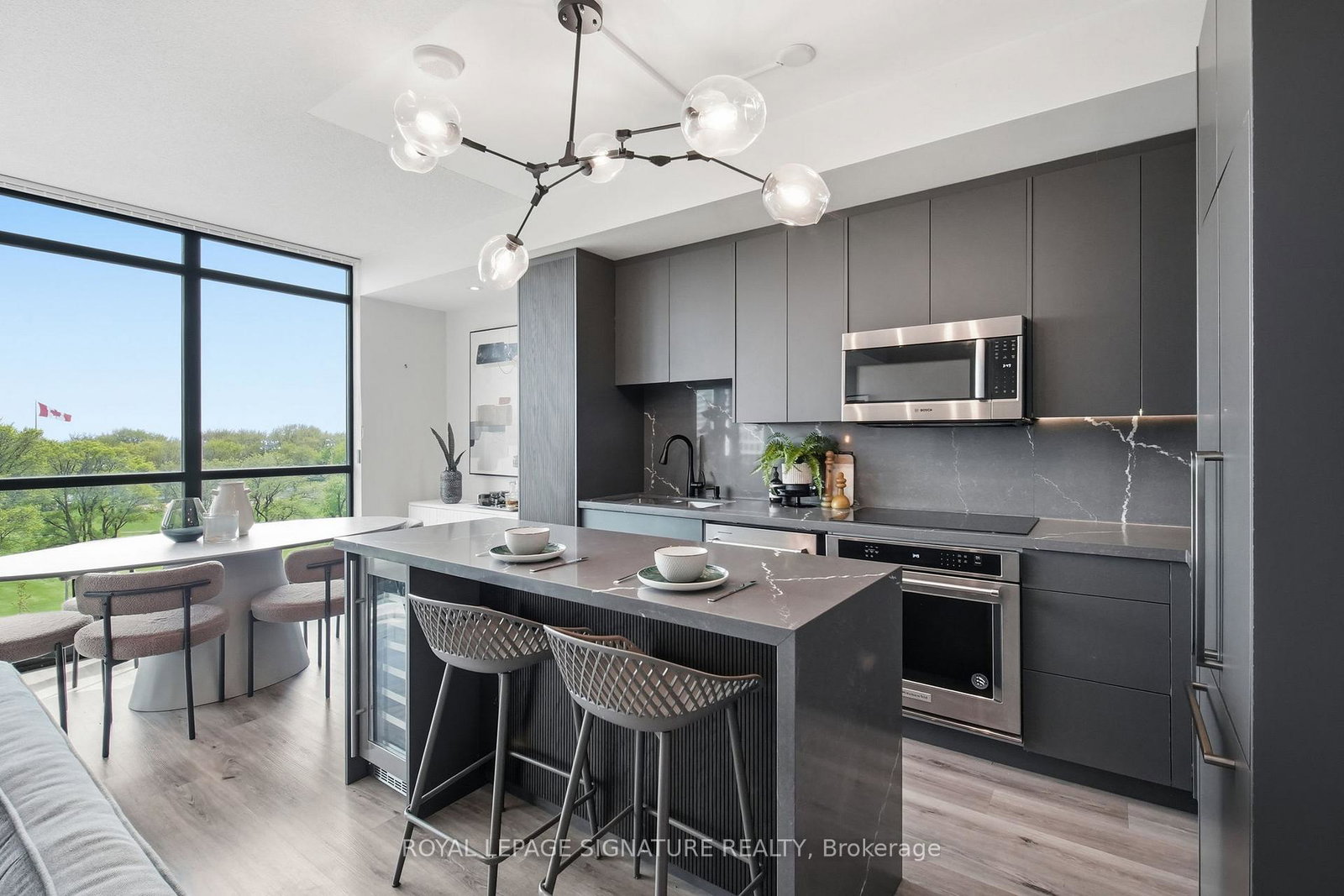 215-fort-york-boulevard-toronto-ontario-c13174420