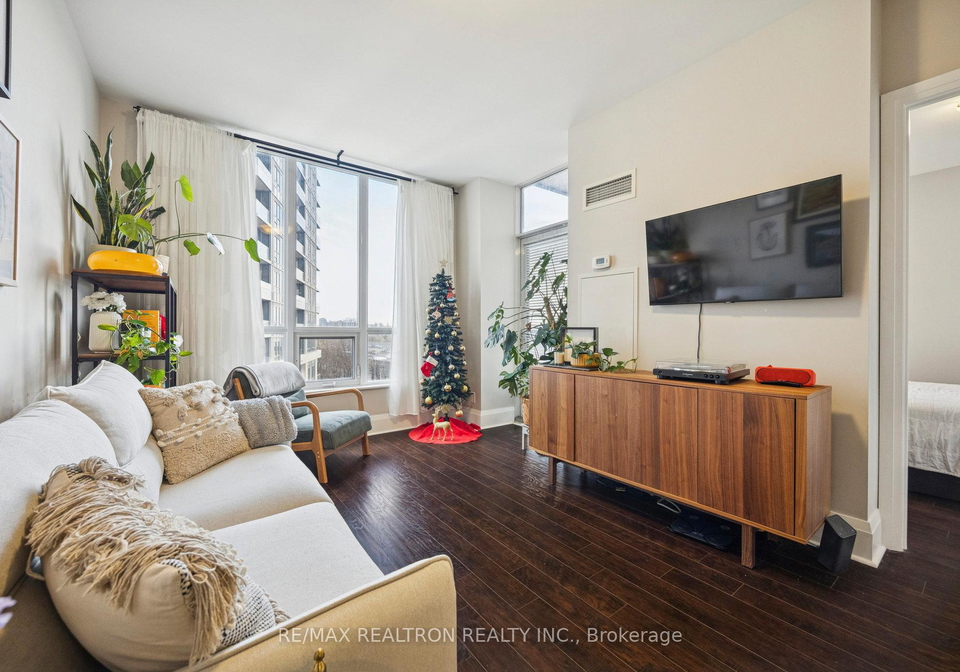100-harrison-garden-boulevard-north-york-ontario-c13174468