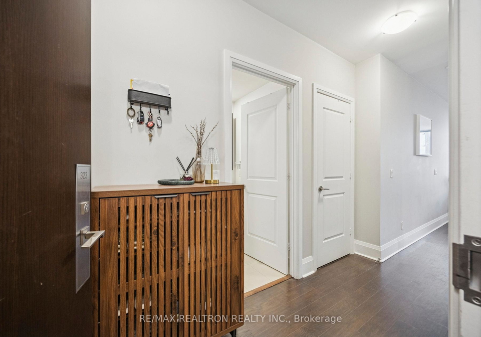 100-harrison-garden-boulevard-north-york-ontario-c13174468
