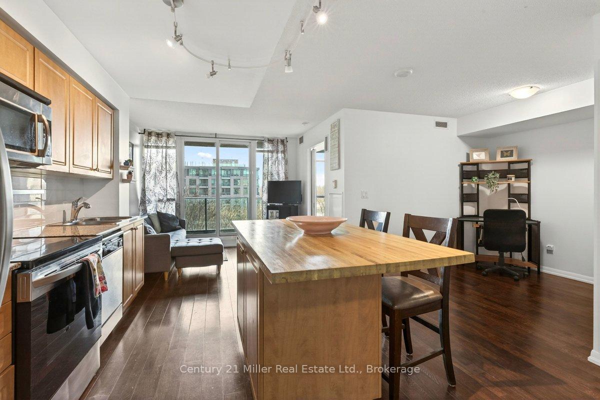 209-fort-york-boulevard-toronto-ontario-c13174614