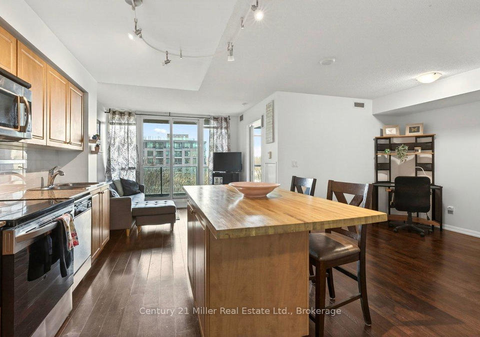 209-fort-york-boulevard-toronto-ontario-c13174614