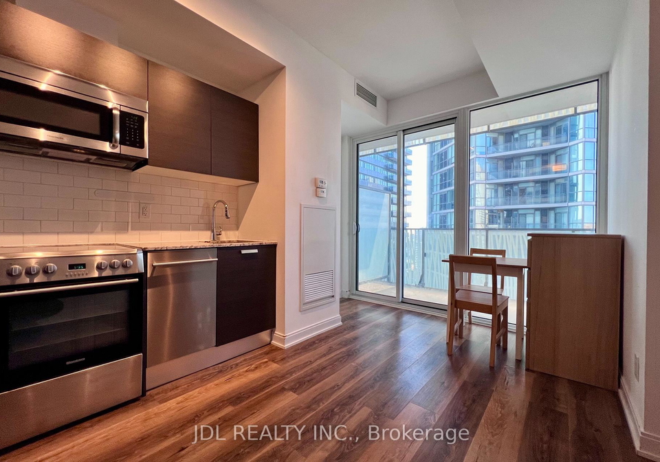 42-charles-street-e-toronto-ontario-c13174750