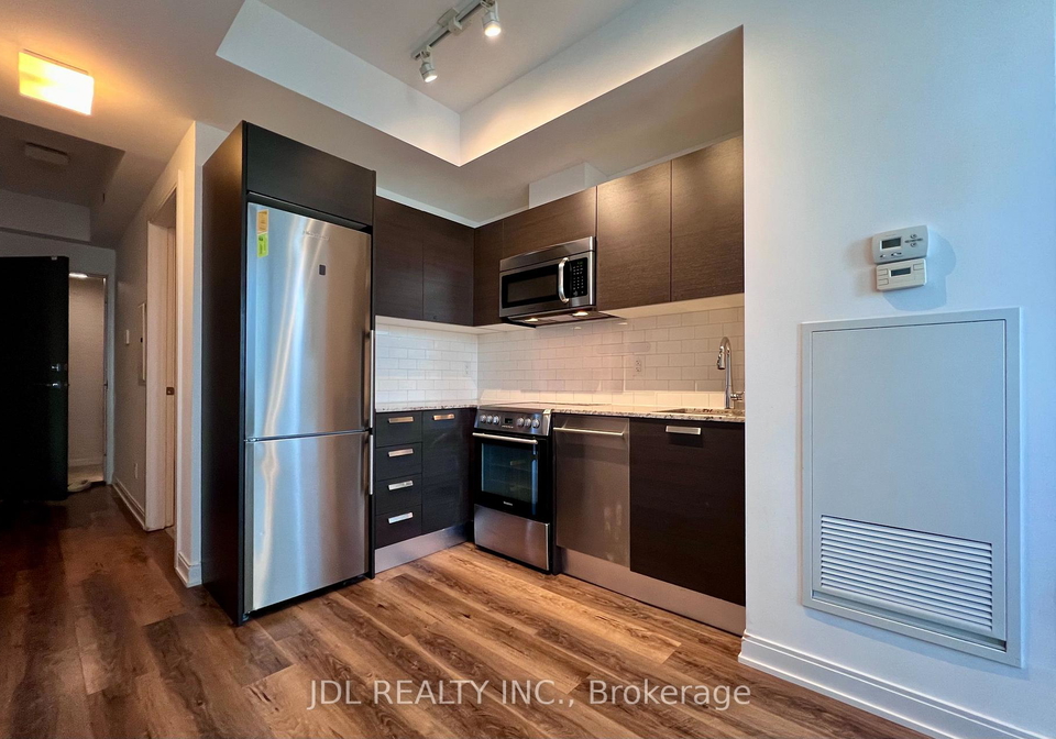 42-charles-street-e-toronto-ontario-c13174750