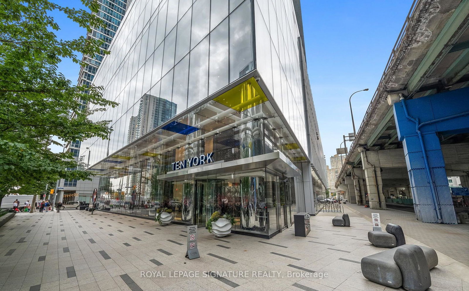 10-york-street-toronto-ontario-c13175000