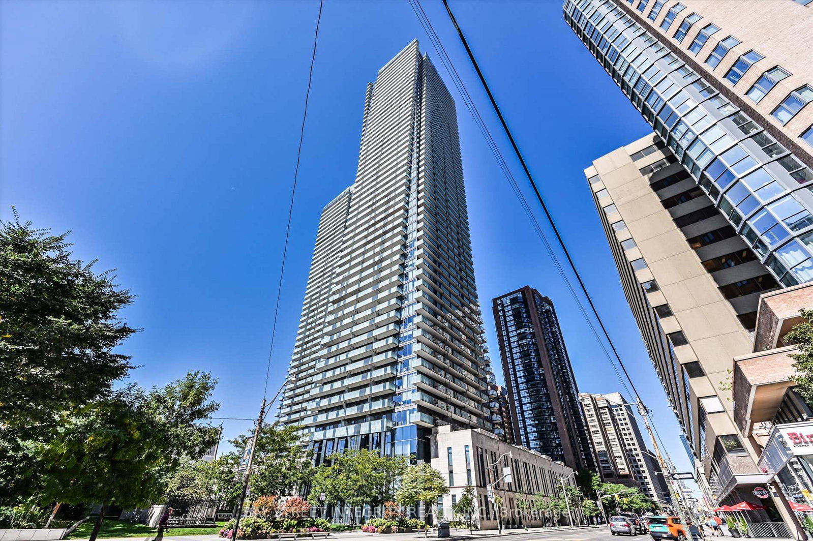 1080-bay-street-toronto-ontario-c13175080