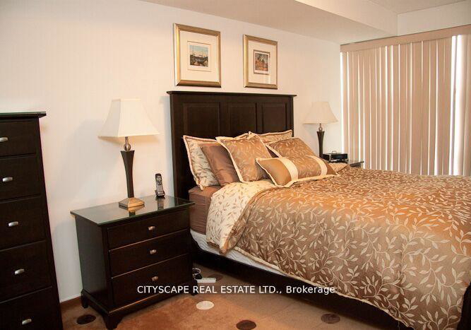 11-st-joseph-street-toronto-ontario-c13175166