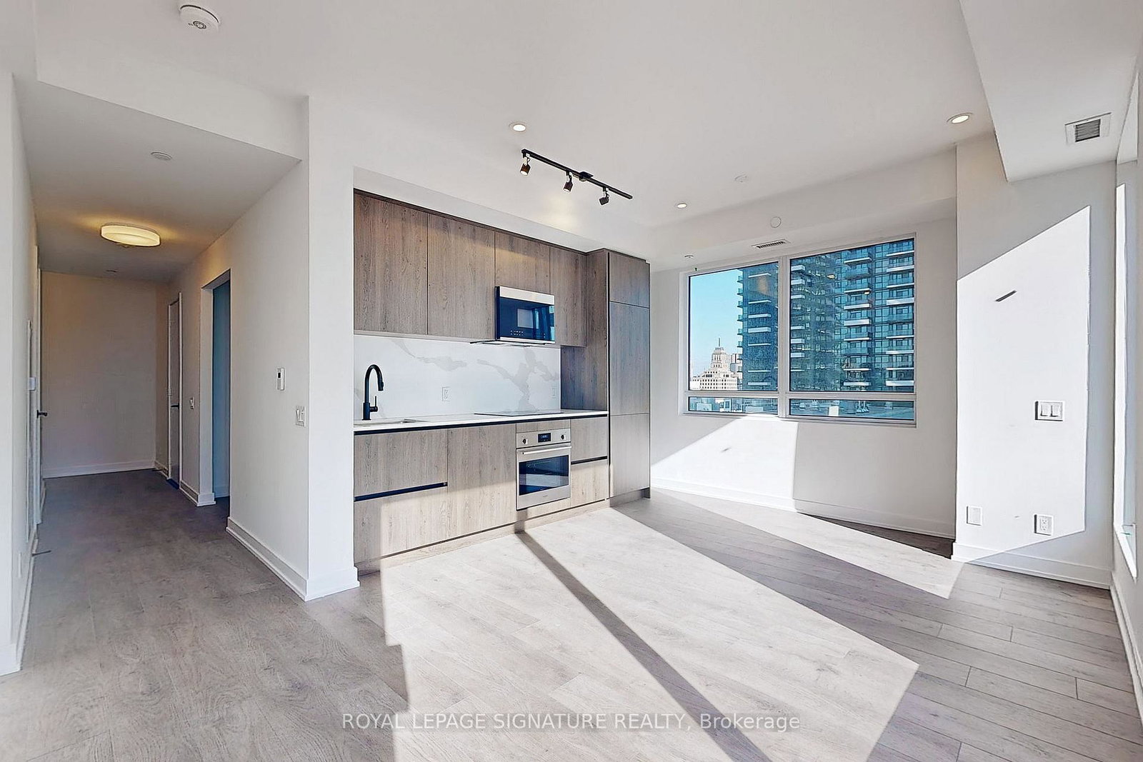 108-peter-street-toronto-ontario-c13175350