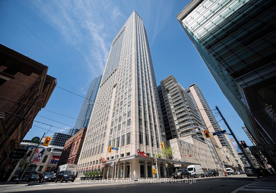 210-victoria-street-toronto-ontario-c13175508