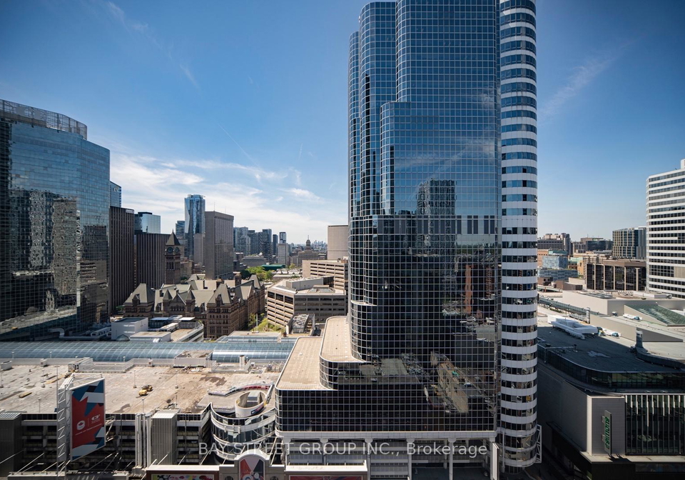 210-victoria-street-toronto-ontario-c13175508