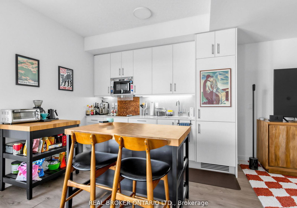 297-college-street-toronto-ontario-c13175656