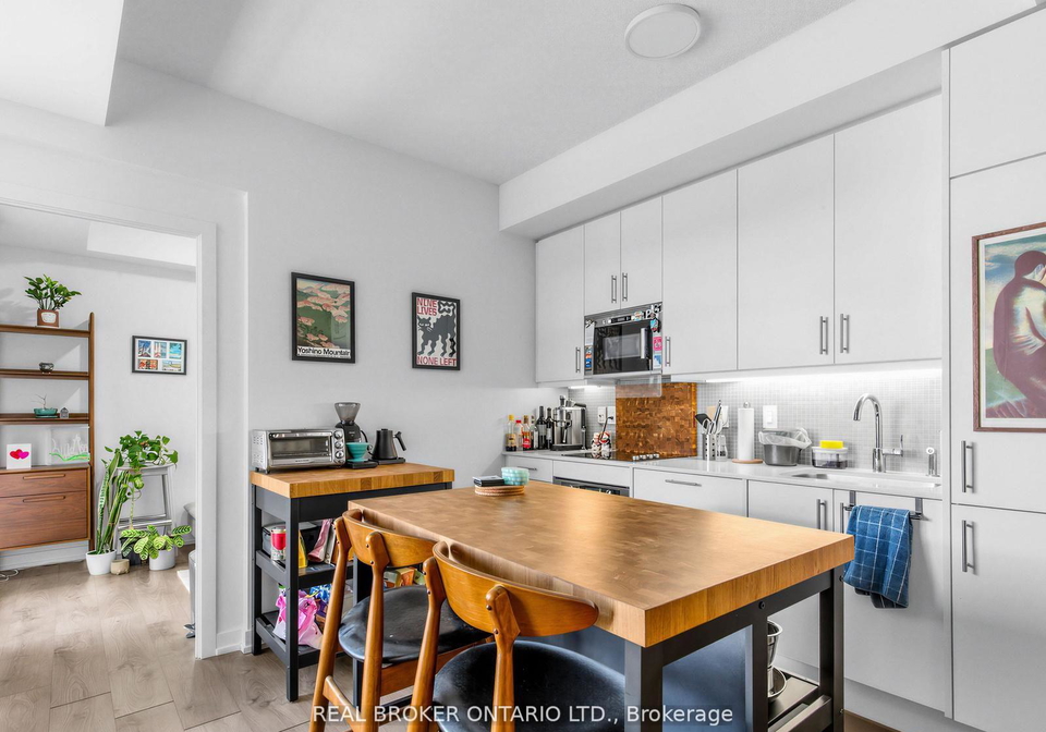 297-college-street-toronto-ontario-c13175656