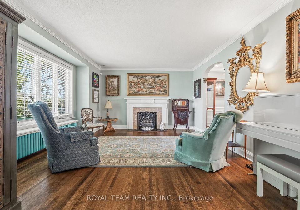 107-esgore-drive-toronto-ontario-c13175756