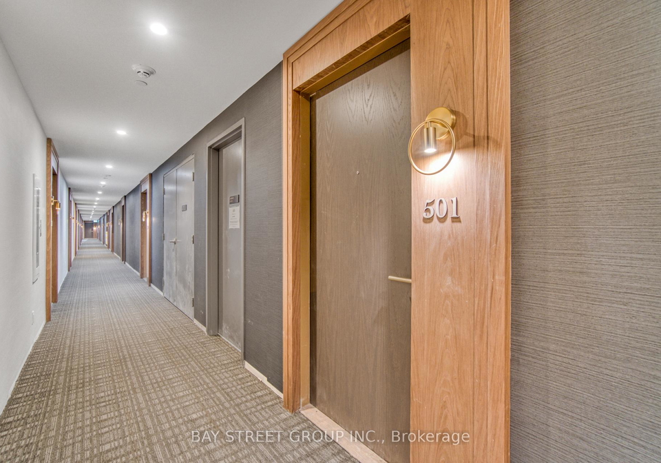6-greenbriar-road-north-york-ontario-c13175780