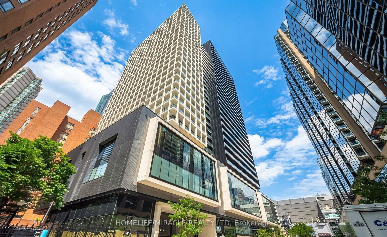 20-edward-street-toronto-ontario-c13175870