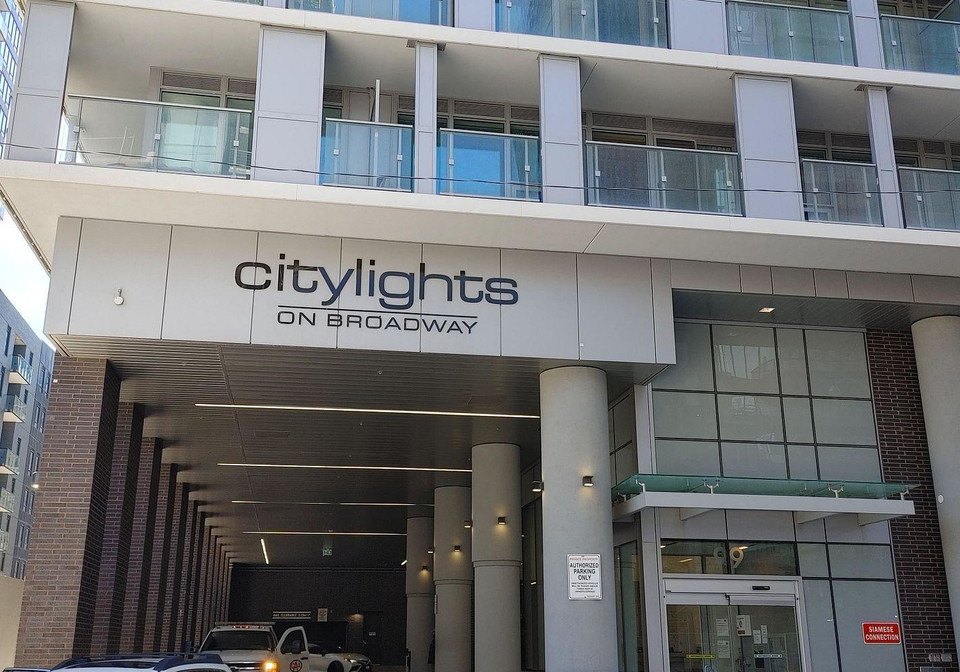 99-broadway-avenue-toronto-ontario-c13175986